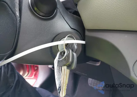 2015 Toyota Yaris L z USA, uszkodzony, nr VIN VNKKTUD36FA036135